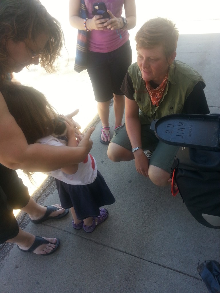 Lizz teaches kids about rats